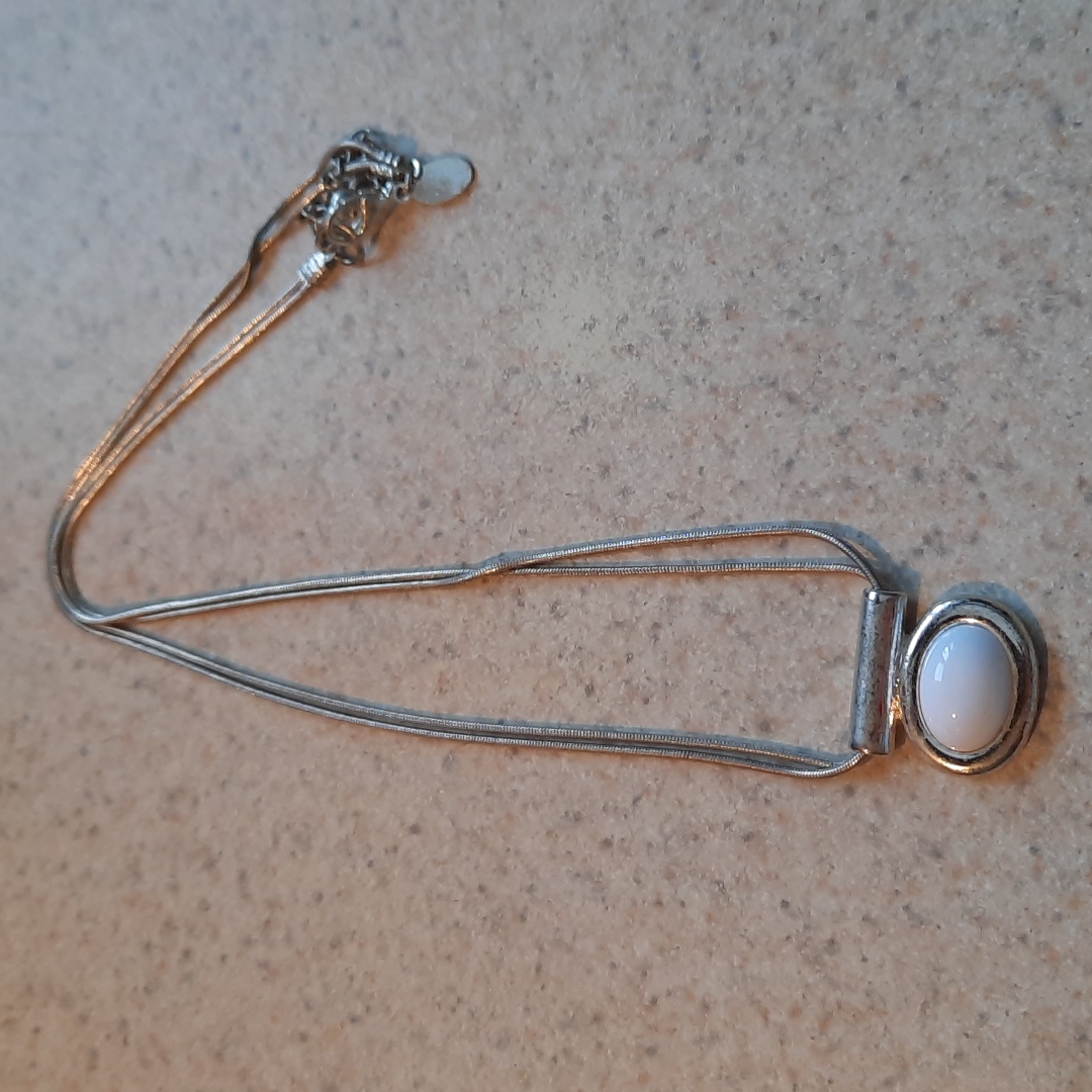 Worthington Necklace 10$
